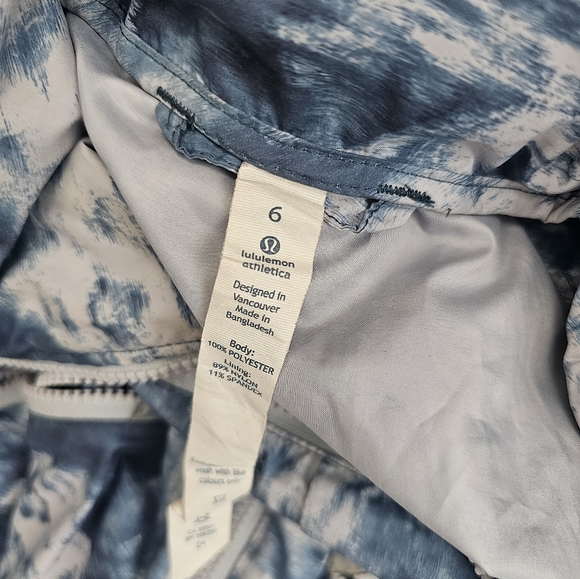 Lululemon Windbreaker - Picture 4 of 13